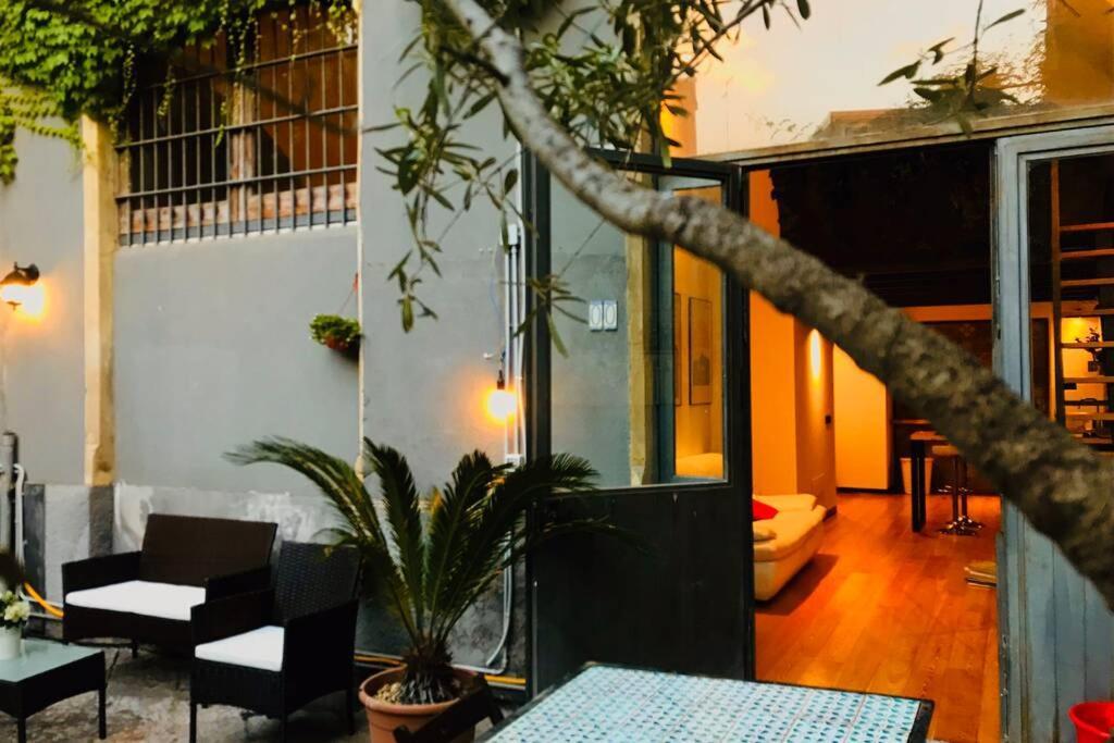 Oli'S Charming House Villa Catania Esterno foto